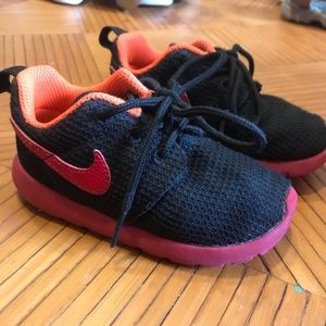 Toddler boys Nike Roshe